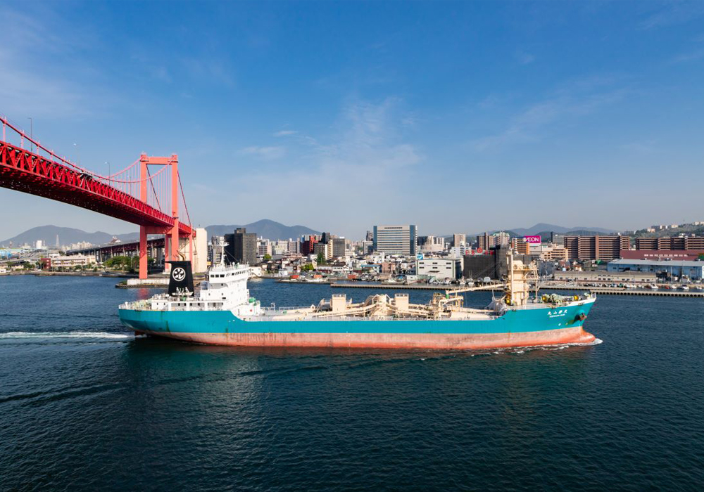 鶴丸海運株式会社