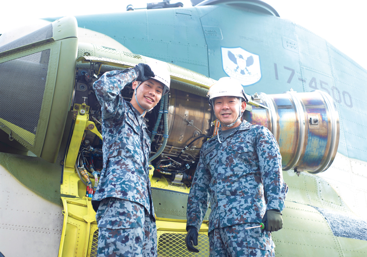 航空自衛隊の勤務風景